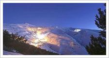 La estación de Sierra Nevada amplía el esquí nocturno a los jueves