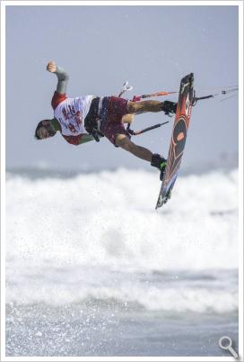 El malagueño Álex Pastor campeón del mundo de kitesurf.