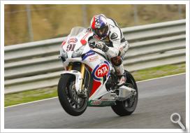 La lluvia, protagonista del primer día de test de los pilotos mundialistas de Superbikes y Supersport