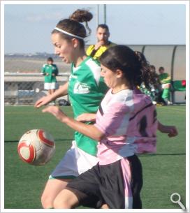 Anais en Cáceres con el Algaidas femenino