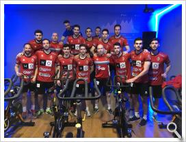 El Jaén Paraíso Interior FS entrenó en la nueva sala de Ciclo Indoor de Aquagym
