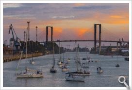 Ascenso internacional a vela del río Guadalquivir 1966 -2015