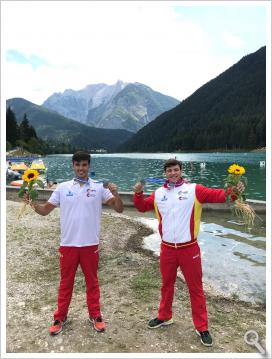 Noel Domínguez y Gonzalo Martín Fijo, con su medalla.