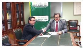 El presidente de la Federación Andaluza de Bolos, José Miguel Nieto, se ha reunido con  Luis Jesús García-Lomas, gerente  de la 