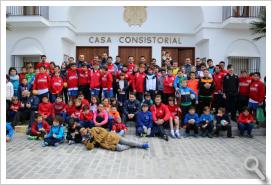 Aprovechando el Día de Andalucía, el club palmeño promocionó el balonmano