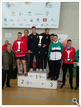 CINCO ANDALUCES EN EL PODIUM DE EQUIPOS MASCULINOS