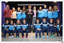 La Fundación Cajasol, “orgullosa de los valores que representa el Sporting”