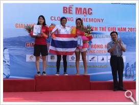 El podio vietnamita.