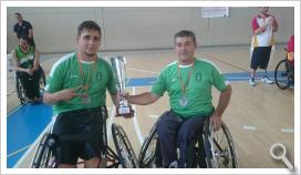 Dos jugadores del Baloncesro en Silla de Ruedas Vistazul, subcampeón de España de Baloncesto en Silla de Ruedas